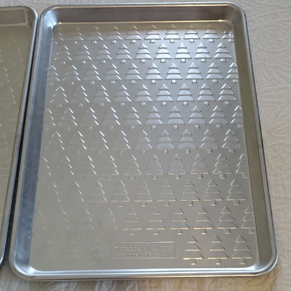 2 Nordic Ware Silver Baking Sheets - Picture 3 of 6